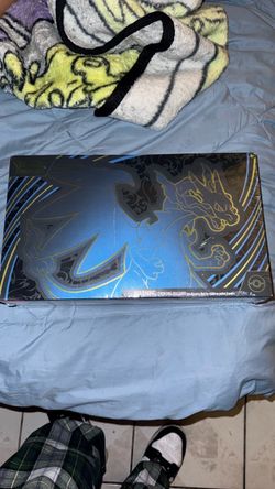 Pokémon ultra premium collection