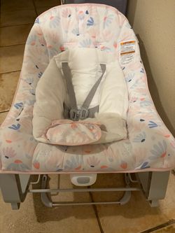 Ingenuity Keep Cozy chair