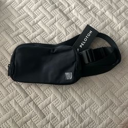 Peloton  Lululemon Fanny Pack
