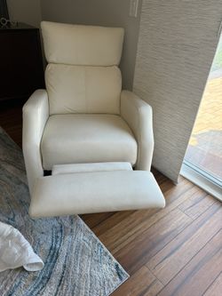 Barcalounger Recliner Chair – White Faux Leather