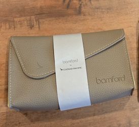 Bamford for Cathay Pacific Beige Leather Business Class Amenity Kit Brand New