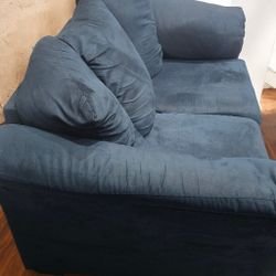 Signature Design by Ashley Darcy Casual Plush Loveseat, Dark Blue
