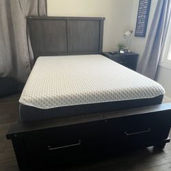 Full Size Bedroom Set (Mattress not Included)