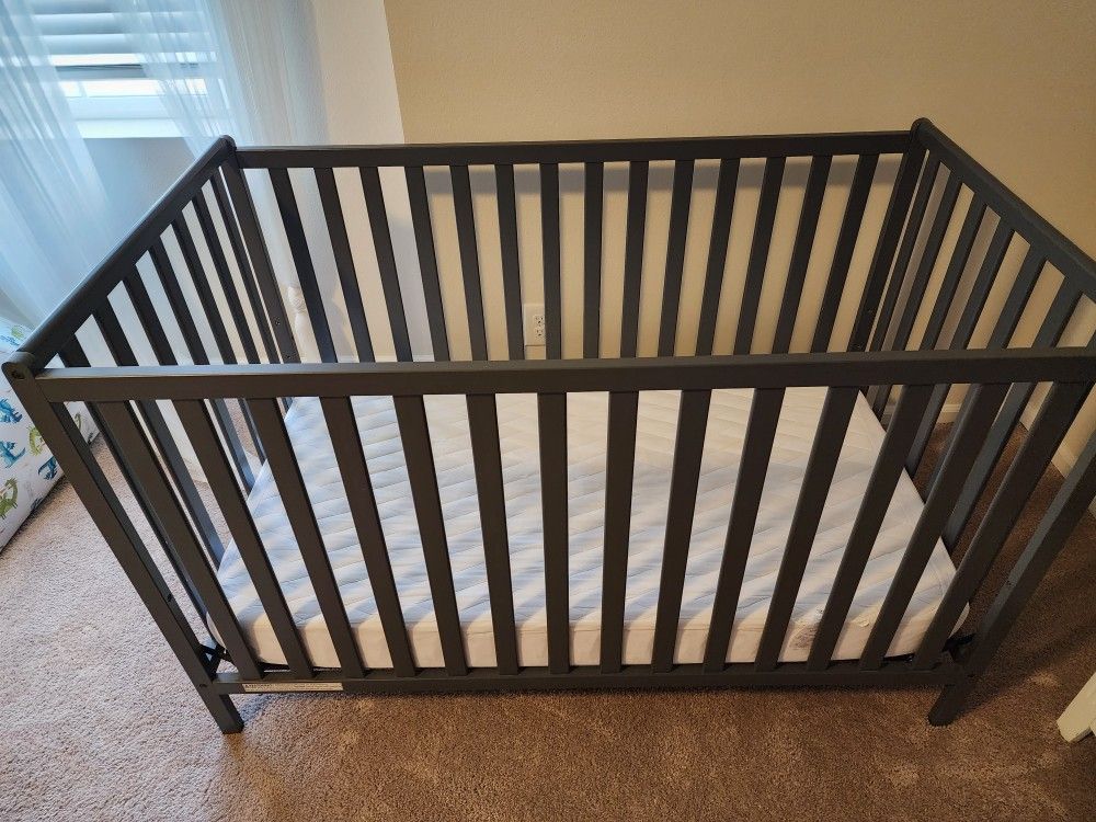 Crib & Chair Set