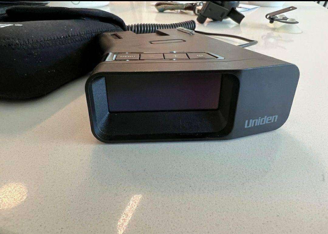 radar detector uniden R7