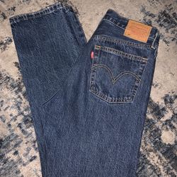 Women 501 Levi’s 