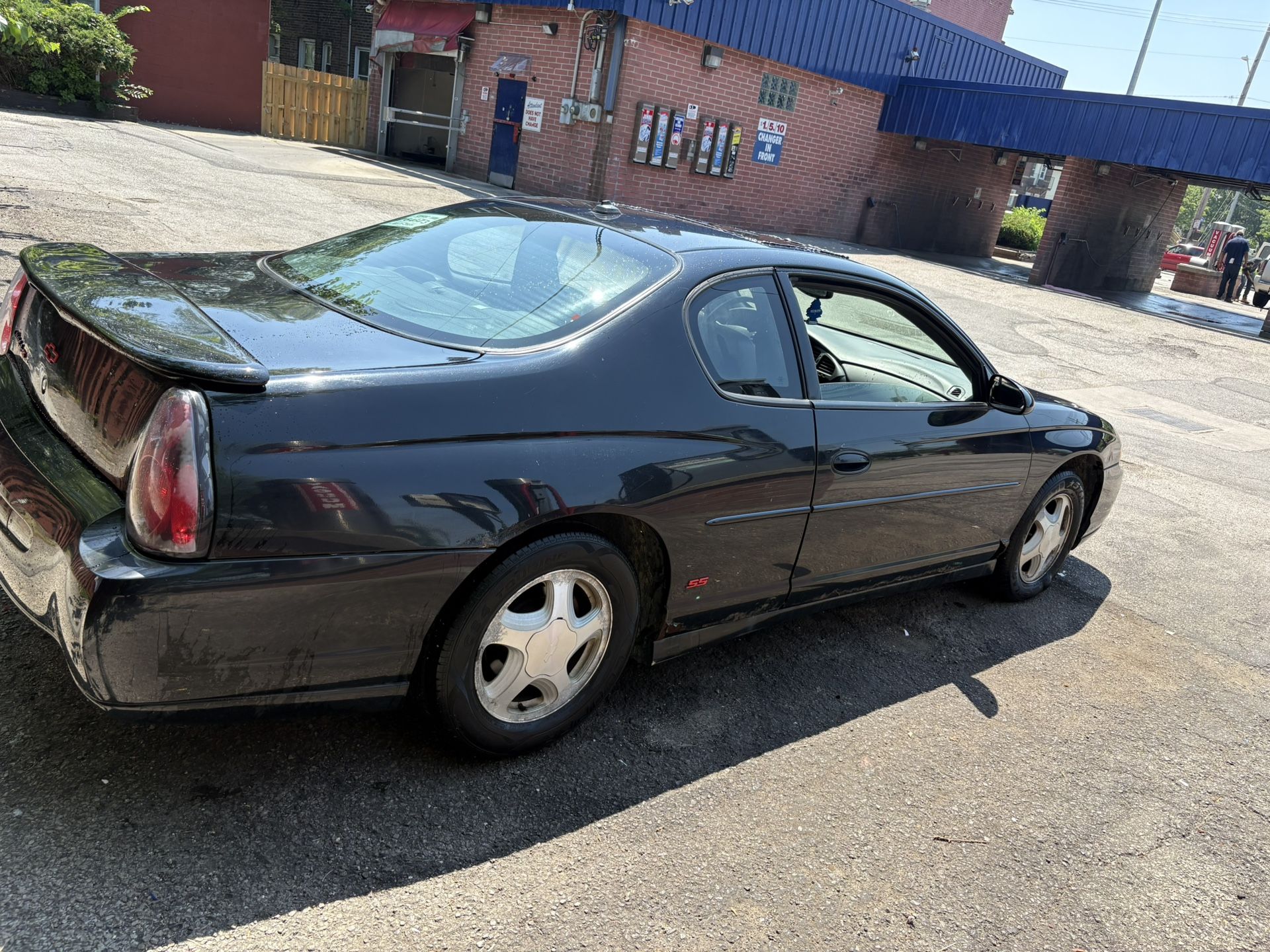 2004 Chevrolet Monte Carlo