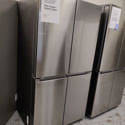 New Samsung 23 Cu. Ft. Counter Depth 4-Door French Door Refrigerator with Beverage Center in Stainle