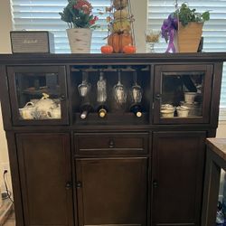 Sideboard 
