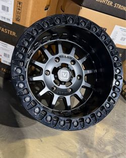 BIG SALE. On valor v09 15x10 6x5.5 Beadlock wheels & 33x10-15 TENSOR Regulator Tires for 24-26 Can Am  Maverick R XRS 6 lug UTV SXS (We Finance)