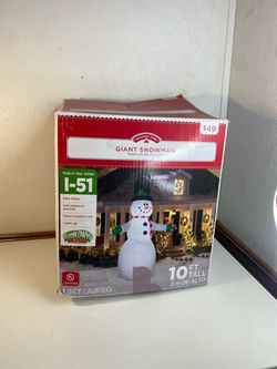 Holiday Time Giant Snowman 10 Ft Lighted Christmas Gemmy Airblown Inflatable