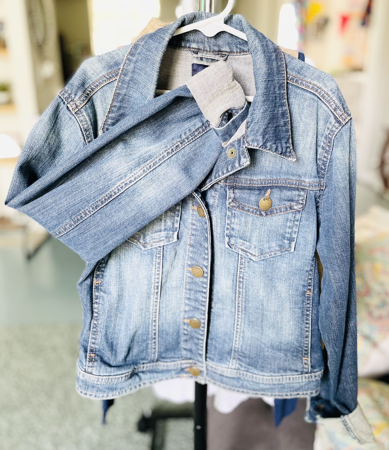 Gap Kids Size L Denim Jacket Long Sleeve With Snap Button Closure