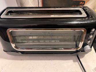 DASH toaster
