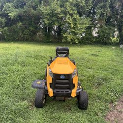 Cub Cadet XT1 Riding Lawn Mower 