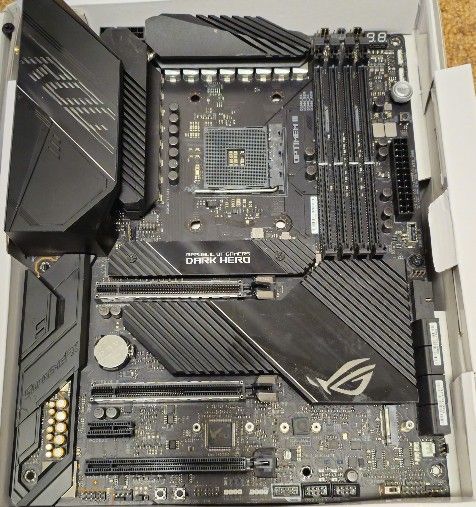 ASUS ROG Crosshair VIII Dark Hero