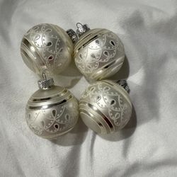 Glass ornaments made in poland