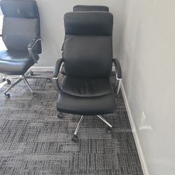 4 Office Chairs (Free)