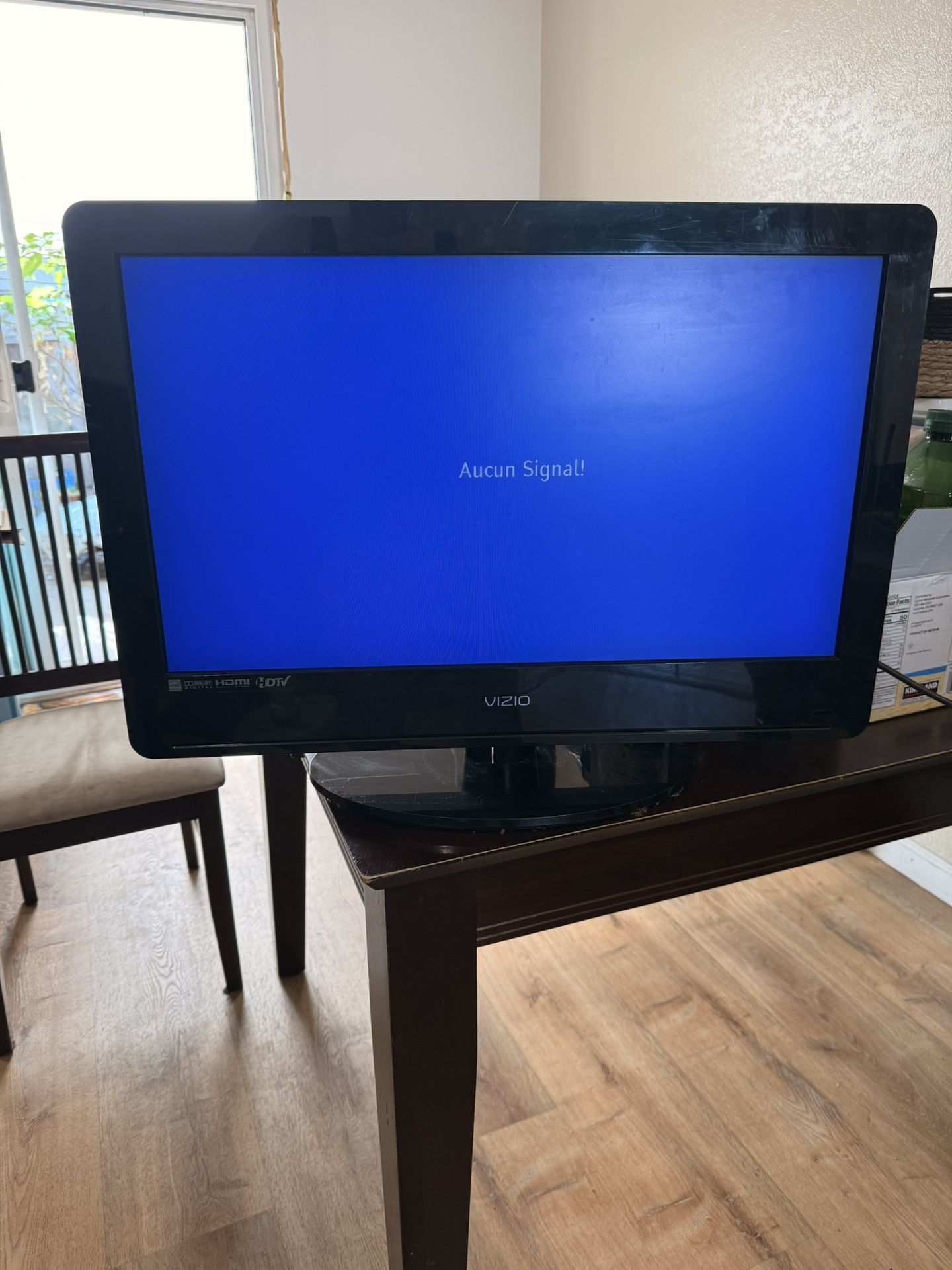 30” Vizio Tv