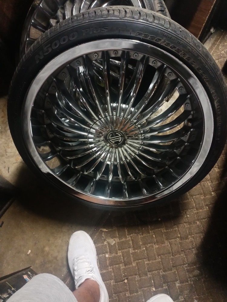 "20 Inch Chrome Rims With New Tires!" for Sale in Fresno, CA OfferUp