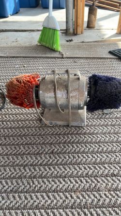 Boot polisher price