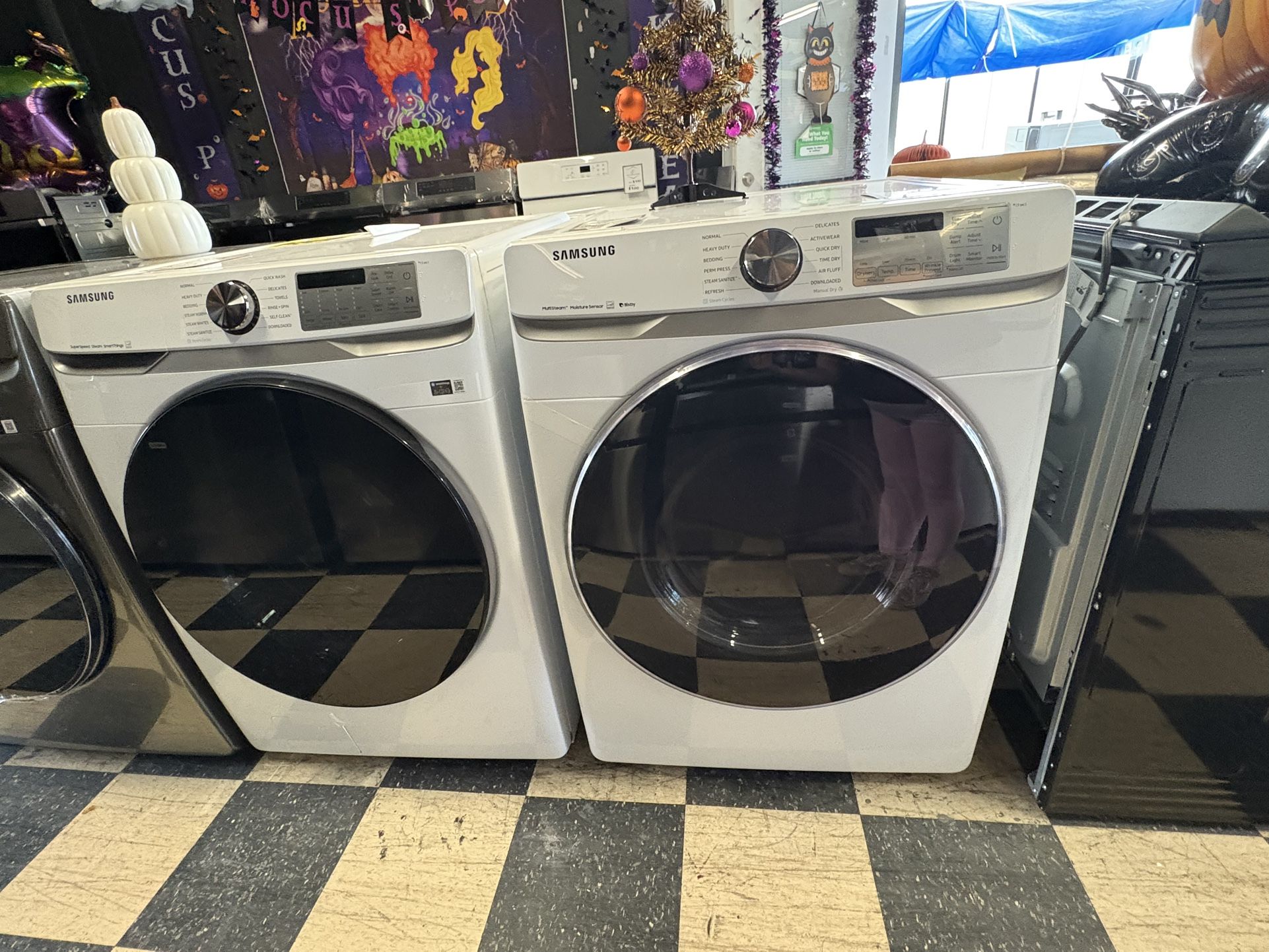 Samsung Frontload Washer And Dryer Set 🕷️