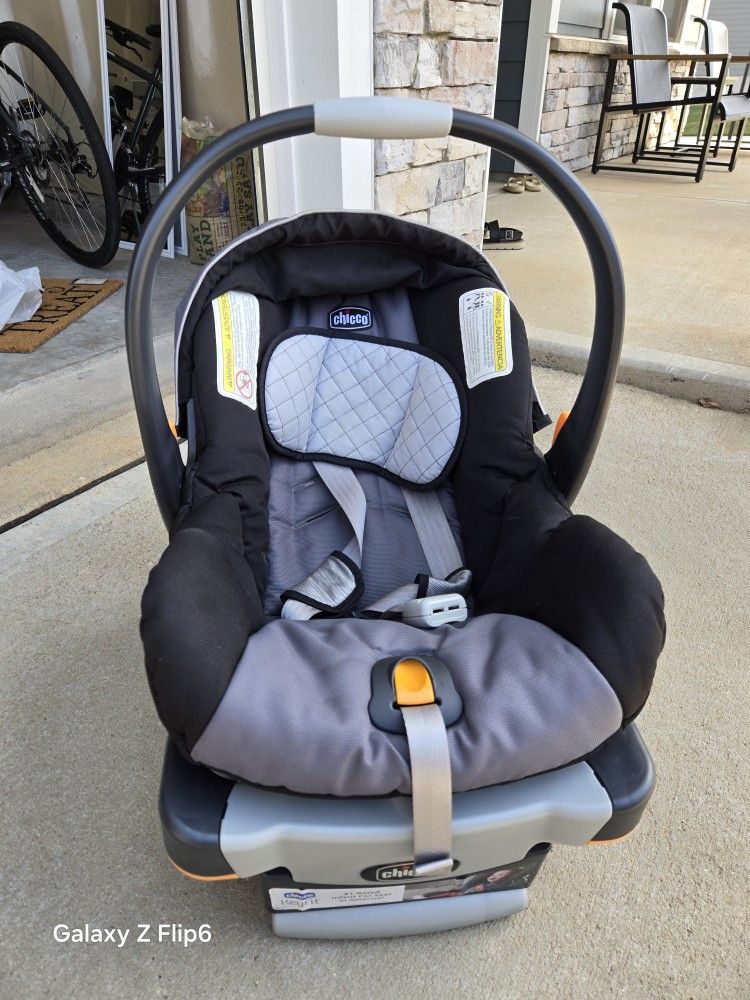 Chicco Carseat With Base