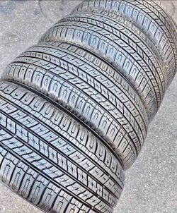 245 50 20 Goodyear tires Con 80% de Vida Las 4