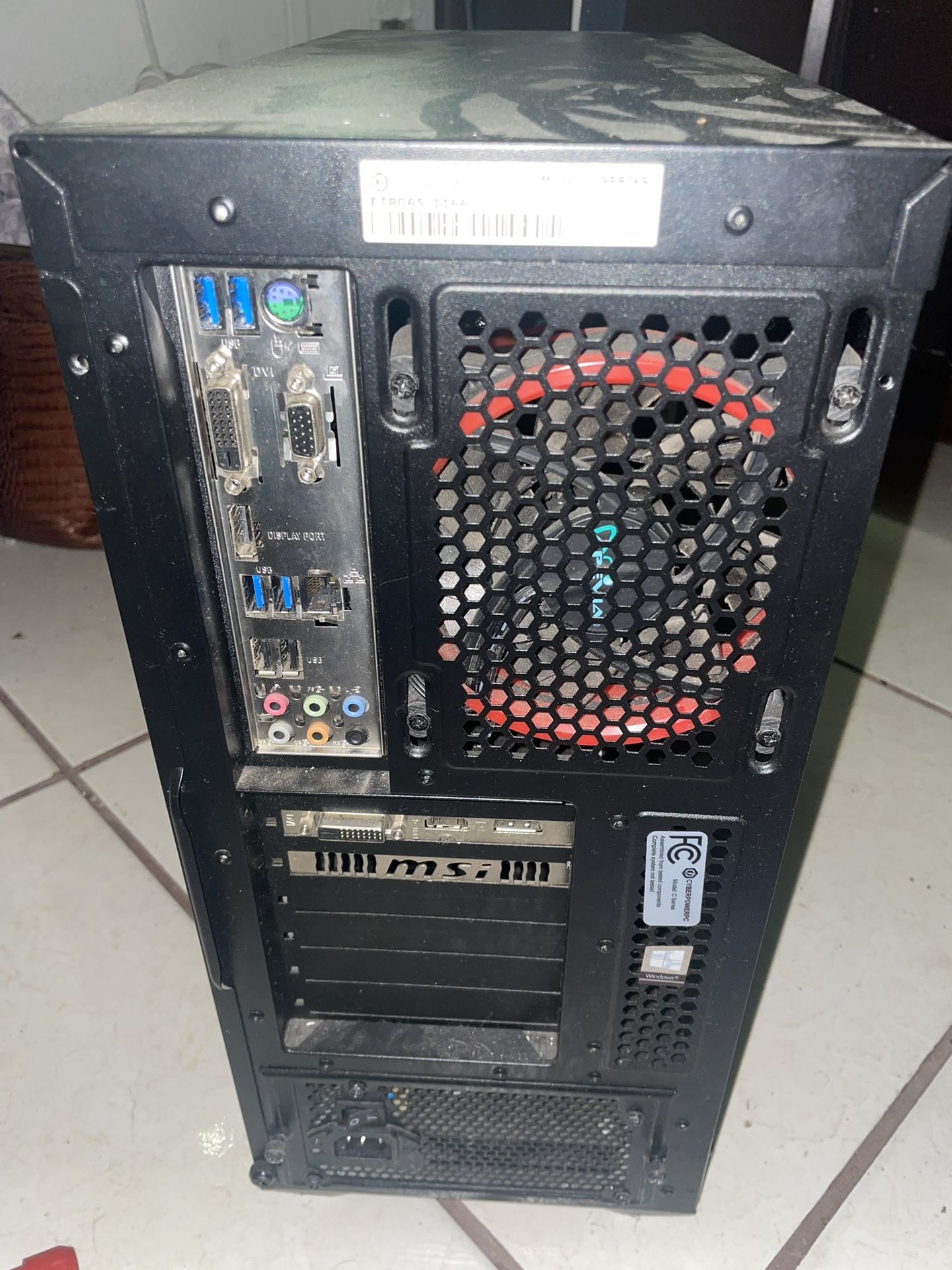 Cyberpower Gaming Pc i-5 8400 2.80Ghr Ram 1tb