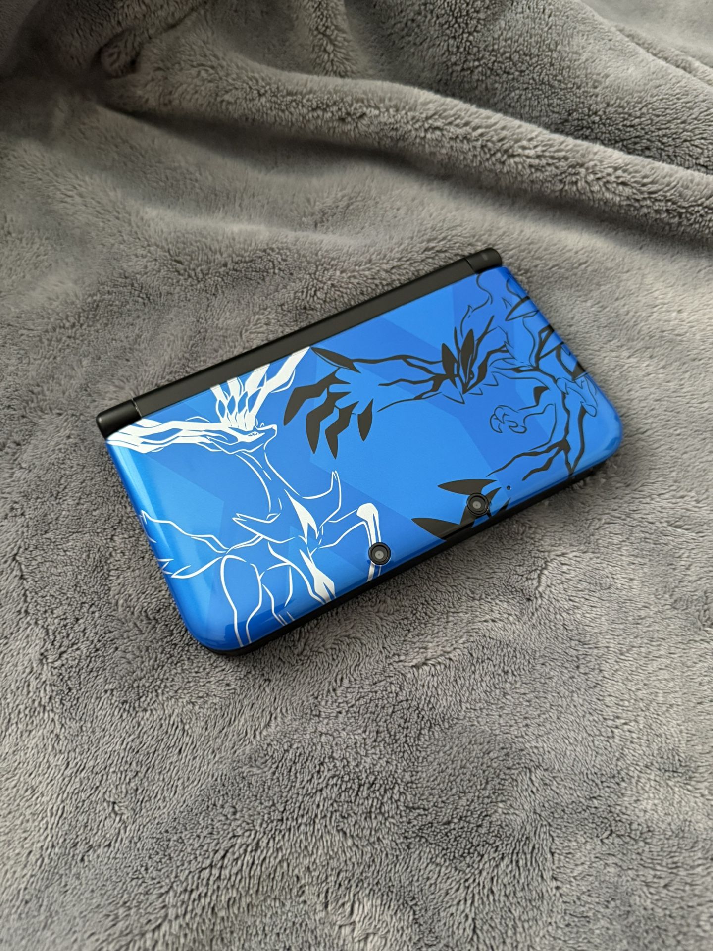 Nintendo 3DS XL/LL Pokémon X And Y Edition