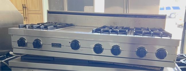 VIKING PROFESSIONAL GAS COOKTOP / RANGETOP