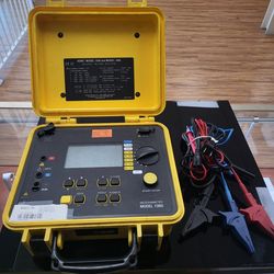 AEMC 1060 Megohmmeter
