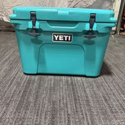 YETI Tundra 45 Cooler – Brand New 