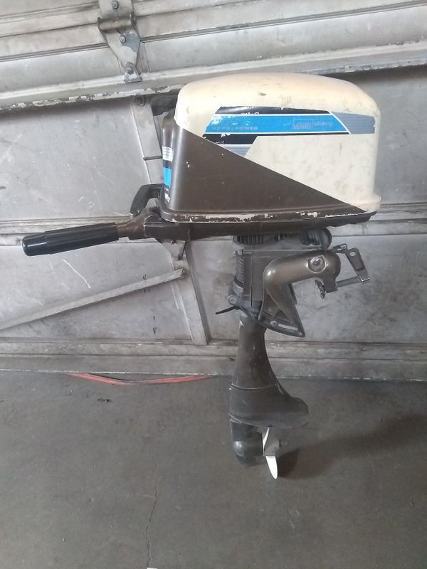 Wards sea king 7 hp clinton outboard motor for Sale in Denver, CO OfferUp