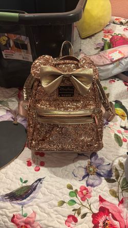Golden Lounge Fly Backpack