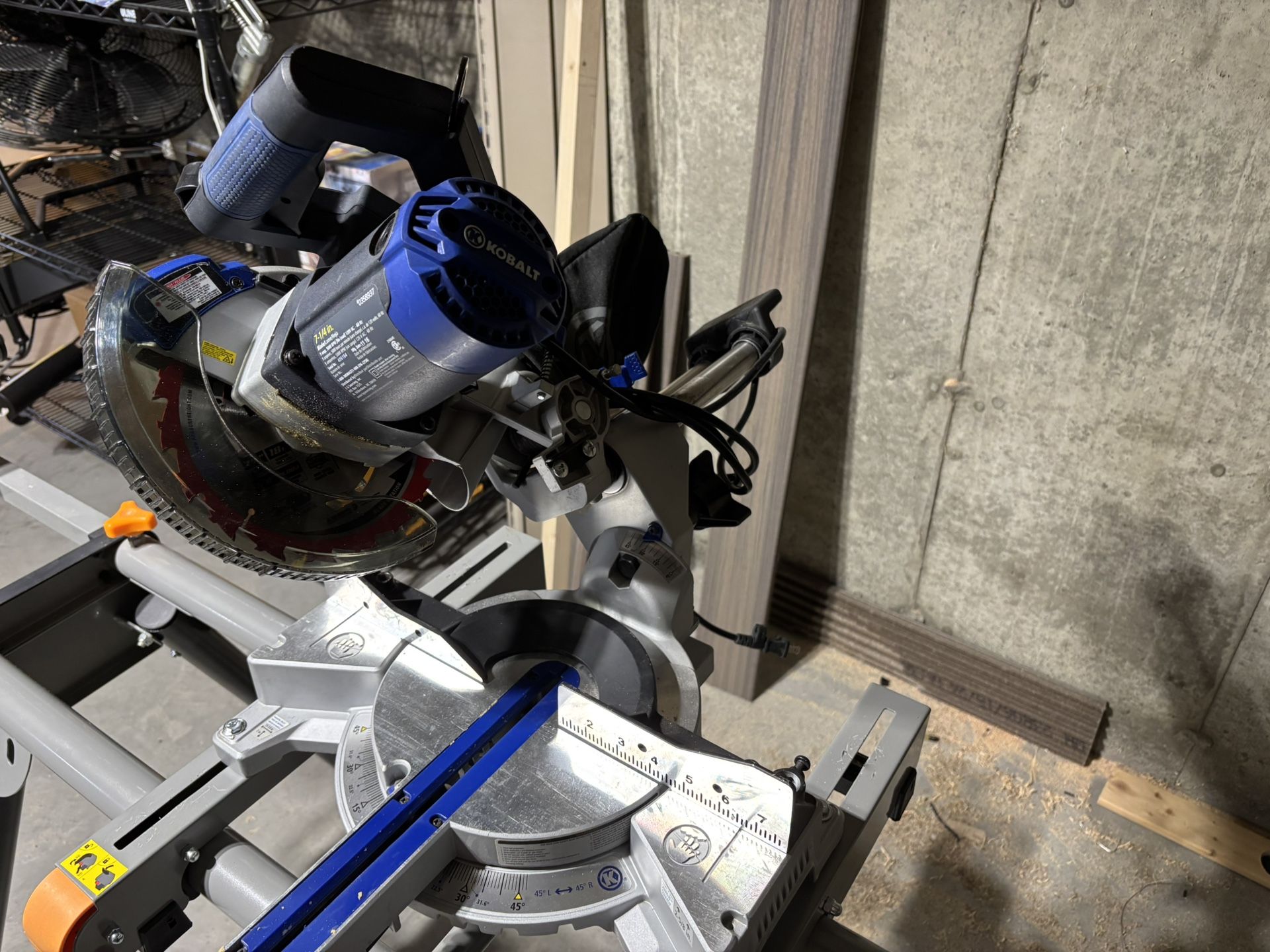 Kobalt 71/4 In Sliding Miter Saw With Stand.