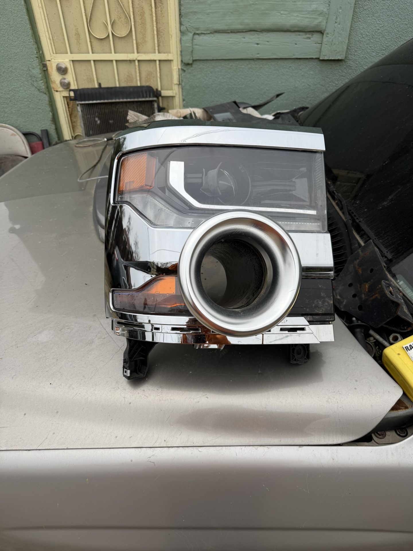 16 To 18 Silverado Headlight