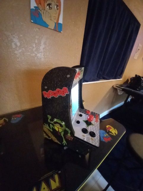Frogger Arcade1up 3 games on it.Desktop