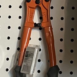 14 in. Bolt Cutters