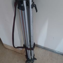 Cst/berger Level And Stand 