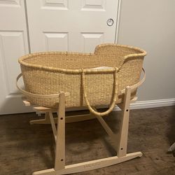 Large Johari Moses Basket with Stand