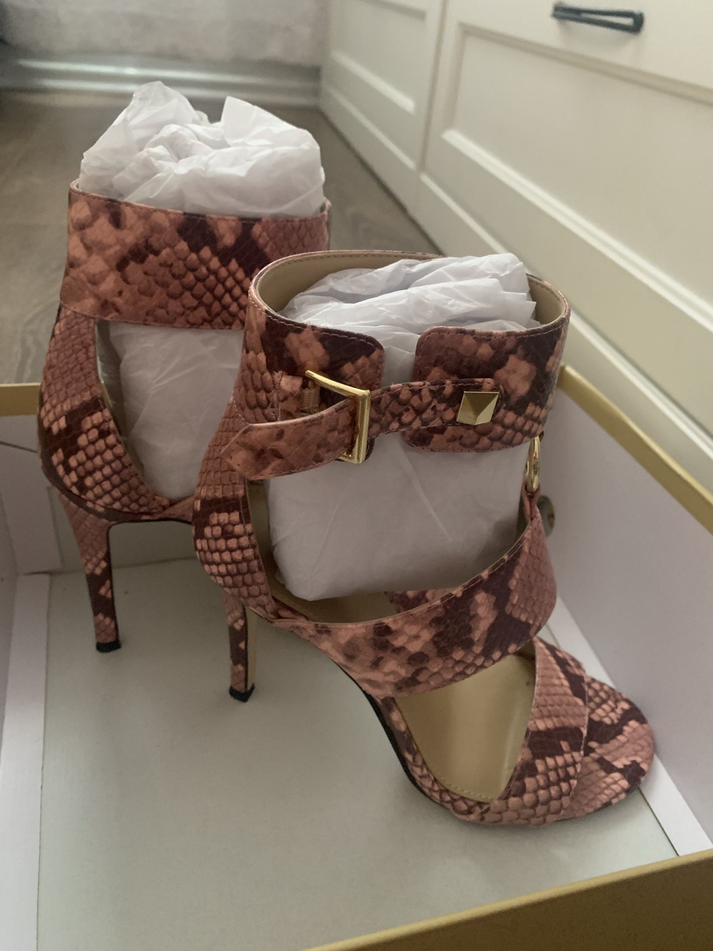 New shoes Real Leather Size 6  Michael Kors Pick Up In Hollywood 