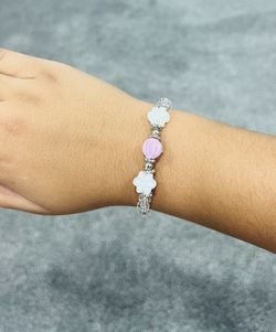 Unique Beaded Flower Bracelet (free shipping)