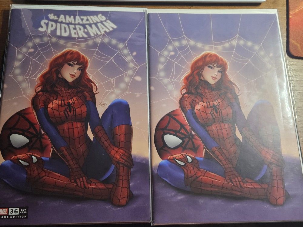 AMAZING SPIDER-MAN #36 (LEIRIX LI EXCLUSIVE MARY JANE TRADE/VIRGIN VARIANT Comic Book SET)