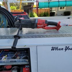 Milwaukee Super Hagw