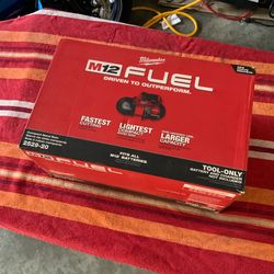 Brand New In The Box, Milwaukee M2 Fuel, Compact Bandsaw, 2529–20 Prices Firm This Is The Tool Only