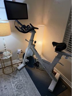 MYXfitness BODi Studio Bike with Touchscreen