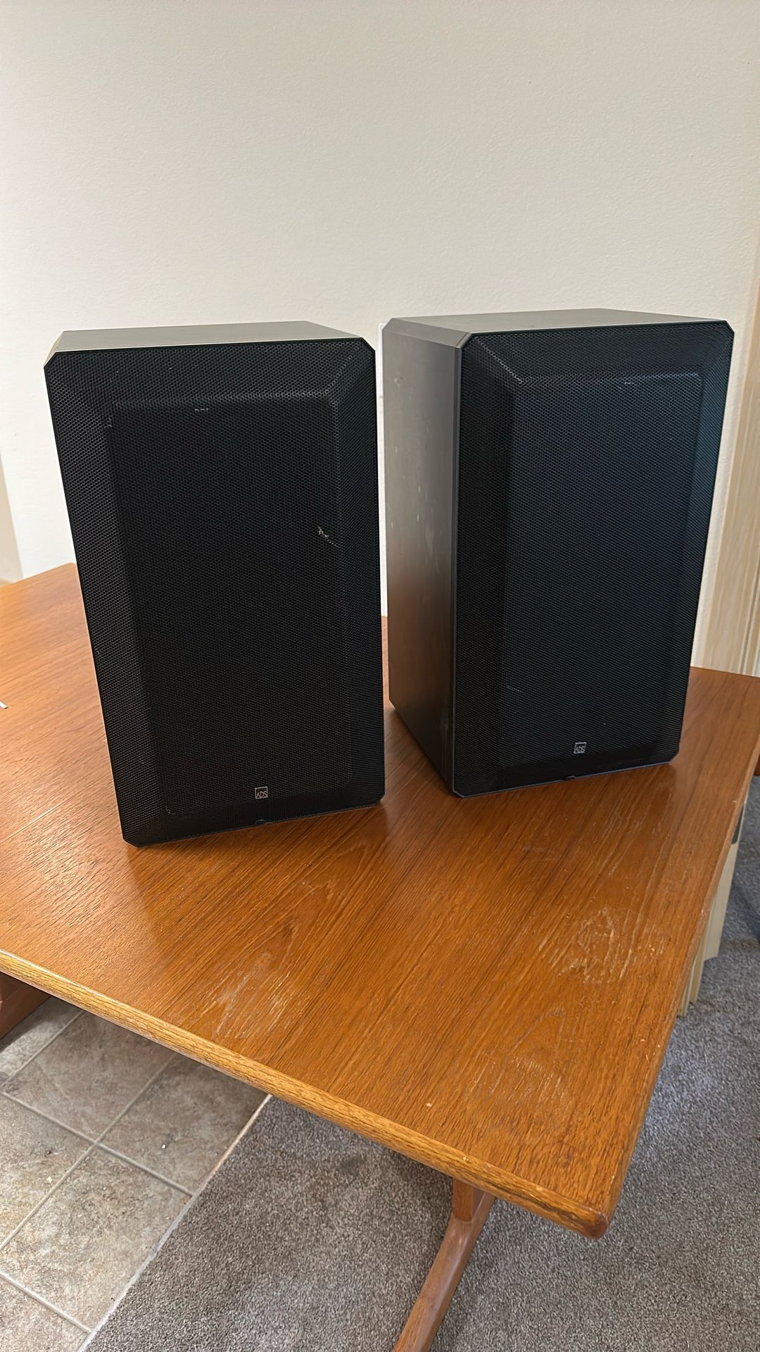 Pair Of Vintage ADS L780 Speakers
