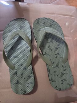 Boys flip flops