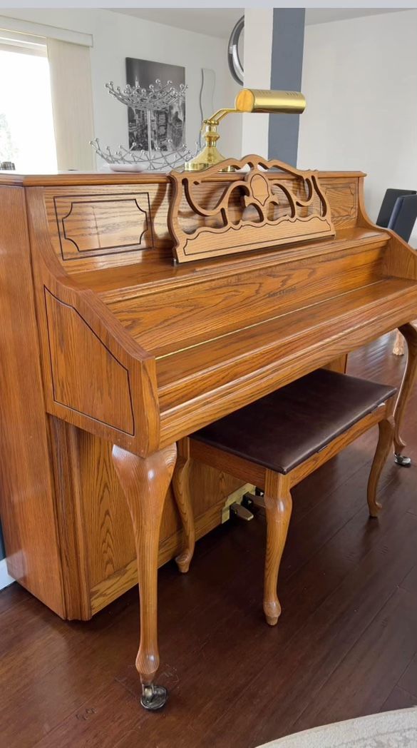 Wooden Piano kohler & campbell 