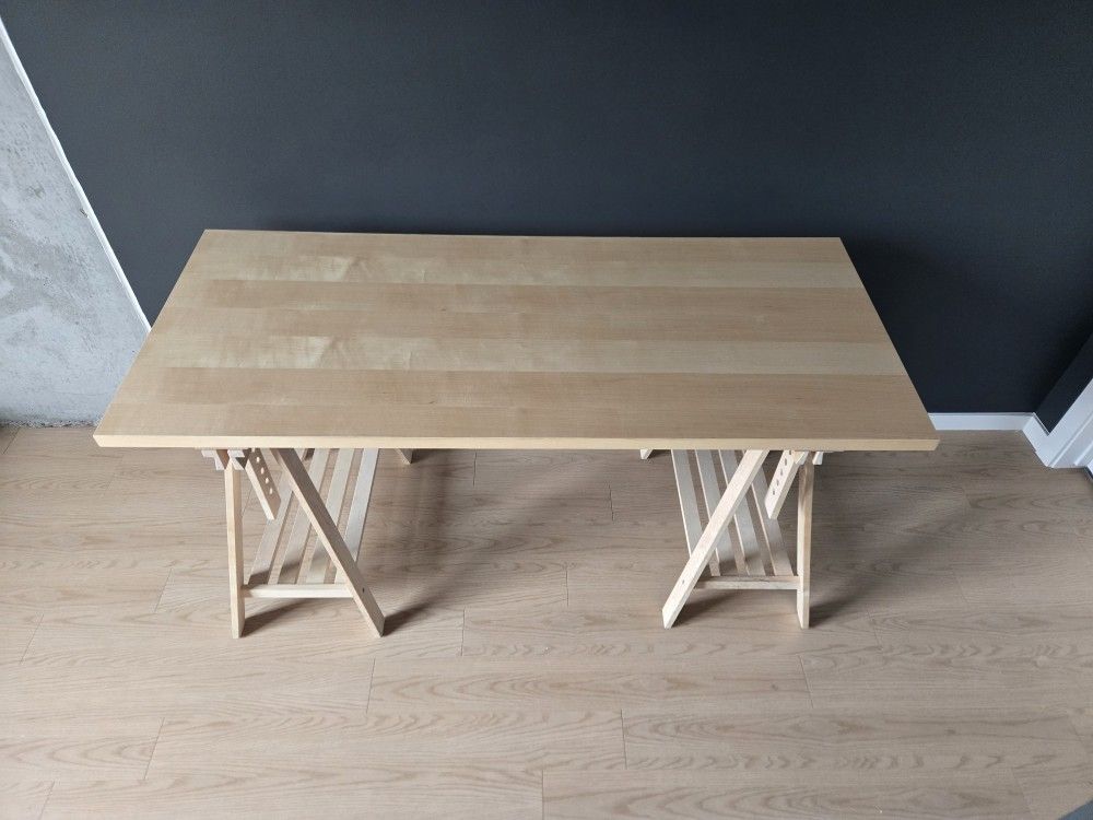 IKEA MALSKYTT / MITTBACK DESK